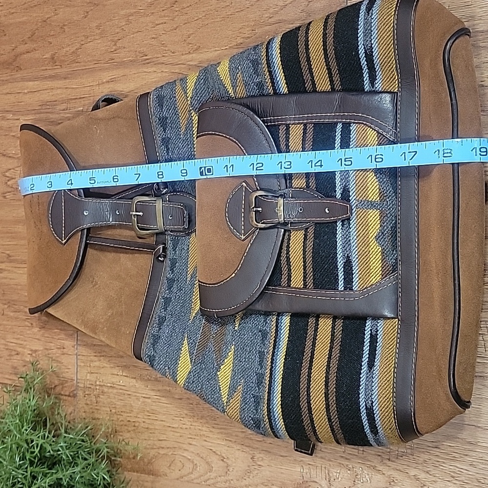 Handmade Leather & Wool Backpack - Picture 14 of 14